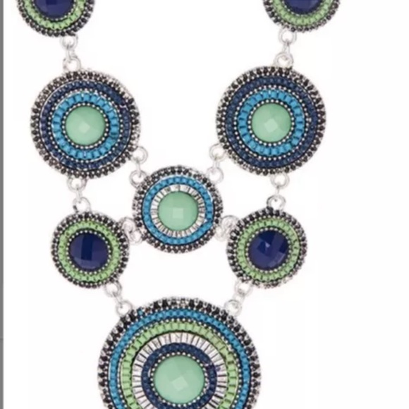 Zad Blue & Green Round Beaded Medallion Bib Necklace Lobster Clasp Jewelry - Picture 3 of 3